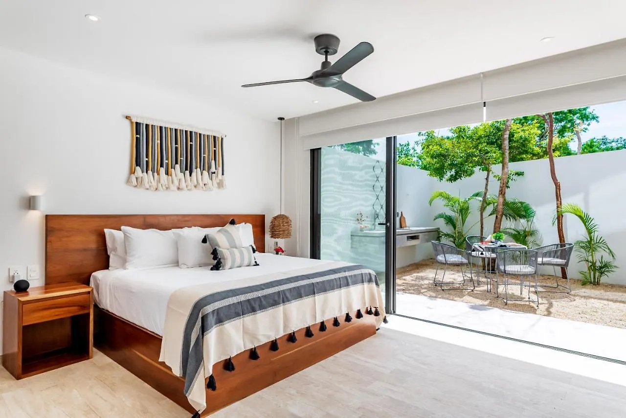 Central Park Lagunas Tulum Aparthotel
