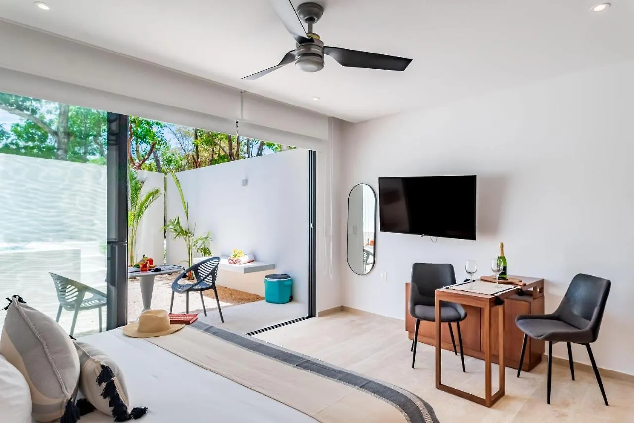 Central Park Lagunas Tulum Aparthotel