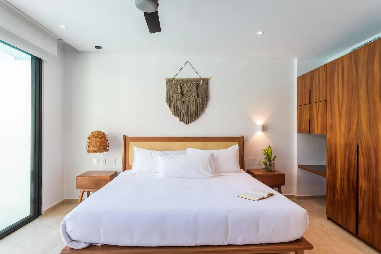 Central Park Lagunas Tulum Aparthotel 0*,